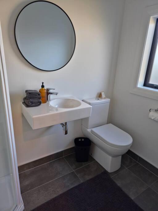 Apartment 2 - Haddin Court - Stunning Executive Μπλένχαϊμ Εξωτερικό φωτογραφία