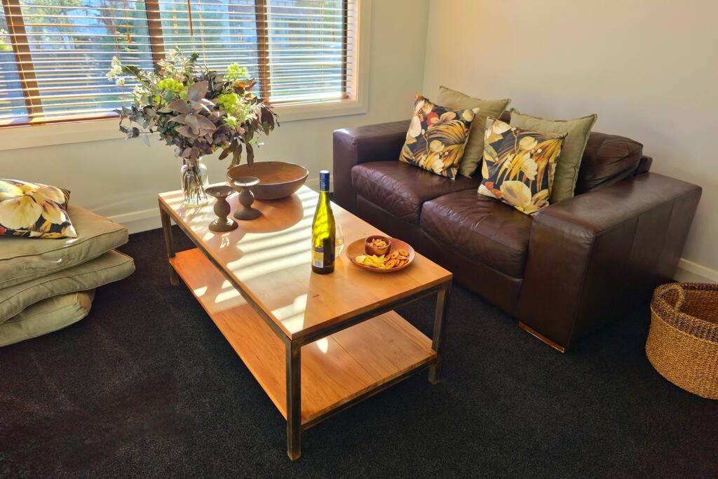 Apartment 2 - Haddin Court - Stunning Executive Μπλένχαϊμ Εξωτερικό φωτογραφία